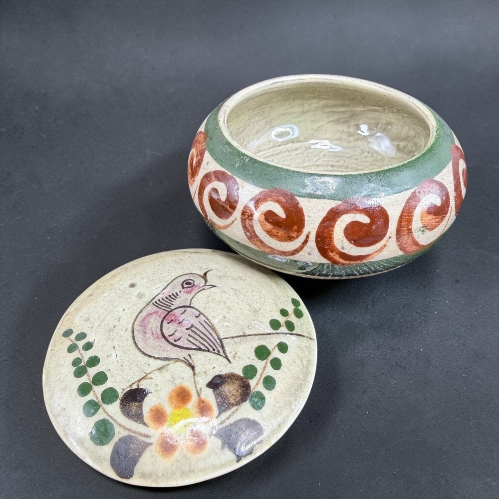 Mexican Tonala Pottery Trinket Box‎ Hand Painted Bird Floral Tripod Lidded Dish